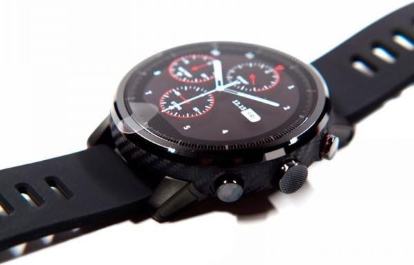 Xiaomi Amazfit Stratos 1.34 Schwarz Smartwatch (A1619)