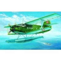 Trumpeter Antonov An2V Colt auf Float