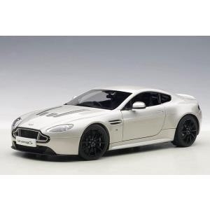 AUTOart Aston Martin V12 Vantage S 2015 - Vormontiert - Sportwagen-Modell - 1:18 - Aston Martin V12 Vantage S 2015 (Meteorite Silver) - 14 Jahr(e) - Silber (70251)