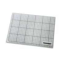 transotype Schneidematte (B)300 x (T)220 x (H)3 mm Farbe: transparent, beidseitige 10- und 50 mm Einteilung (17511)