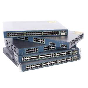 Cisco Catalyst 9300 - Network Essentials - Switch - verwaltet - 24 x 10/100/1000 - an Rack montierbar