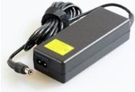 Toshiba V000061220 Innenraum 75W Schwarz Netzteil & Spannungsumwandler (V000061220)